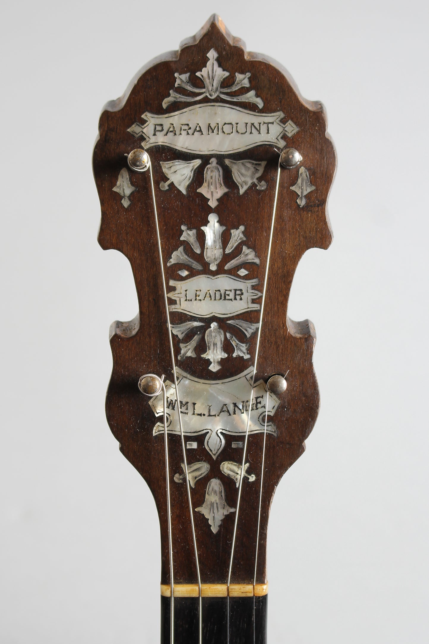 Paramount Leader Tenor Banjo (1924)