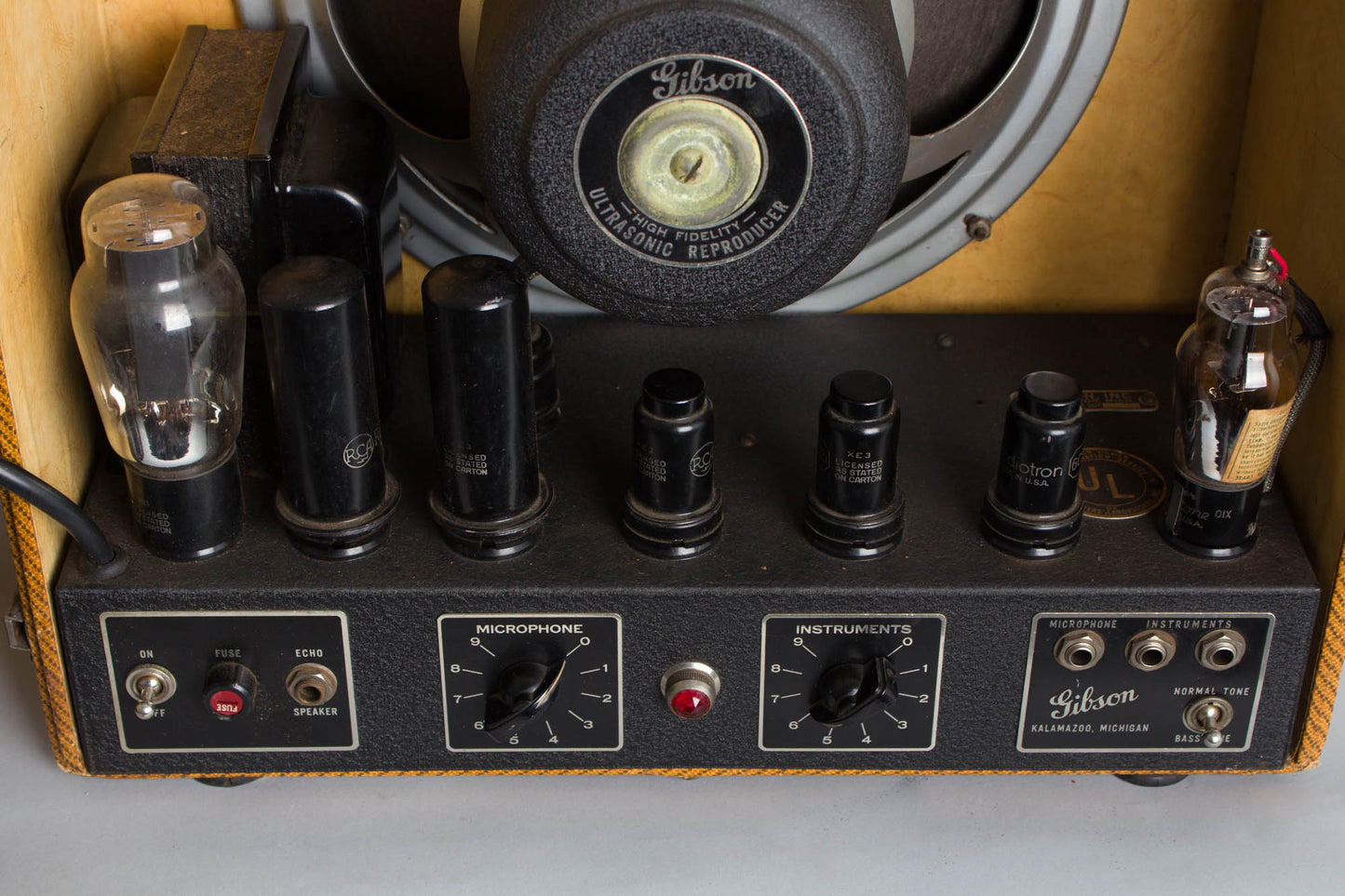 Gibson EH-150 Tube Amplifier (1939)