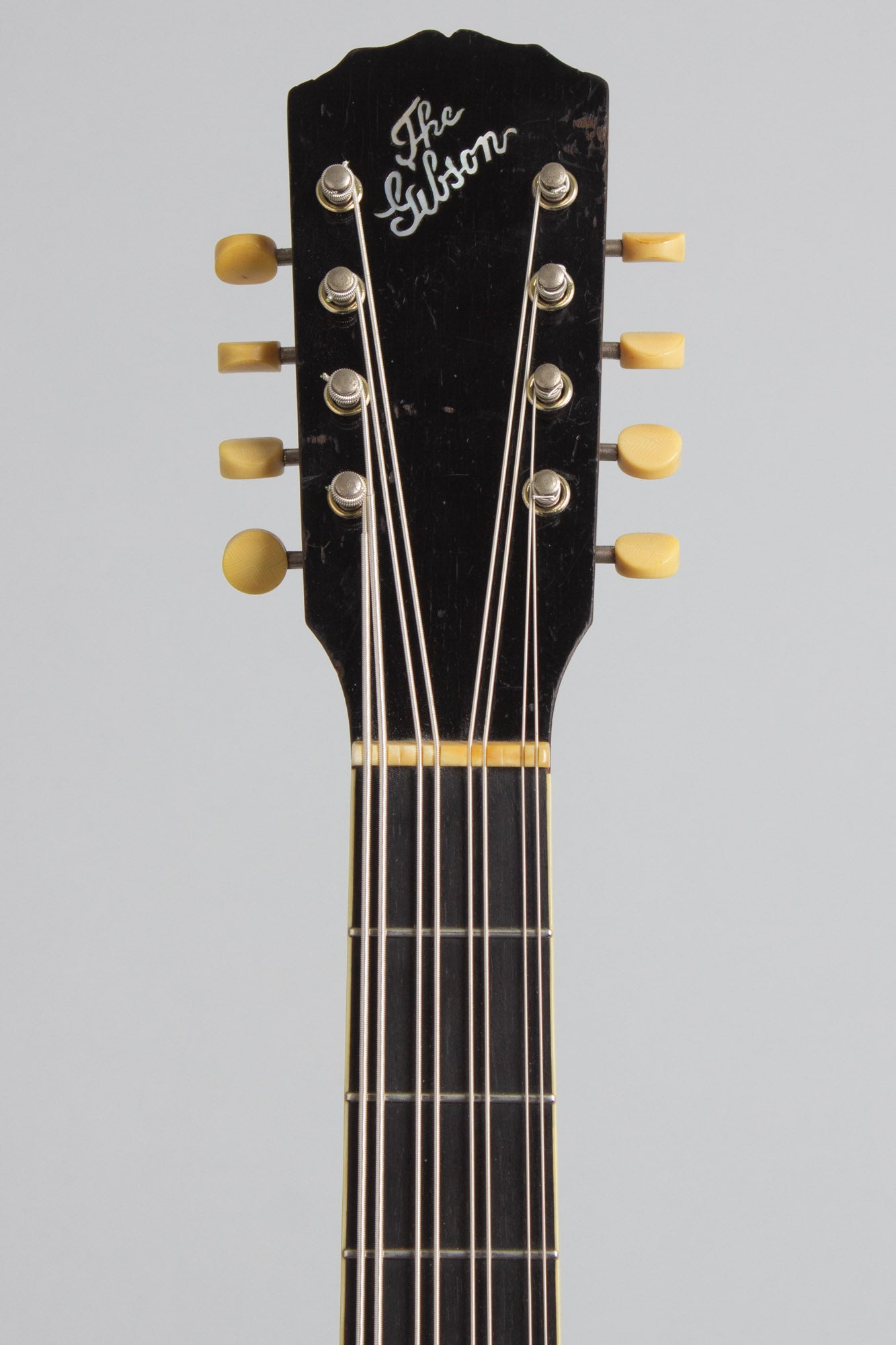 Gibson K-1 Carved Top Mandocello (1919)