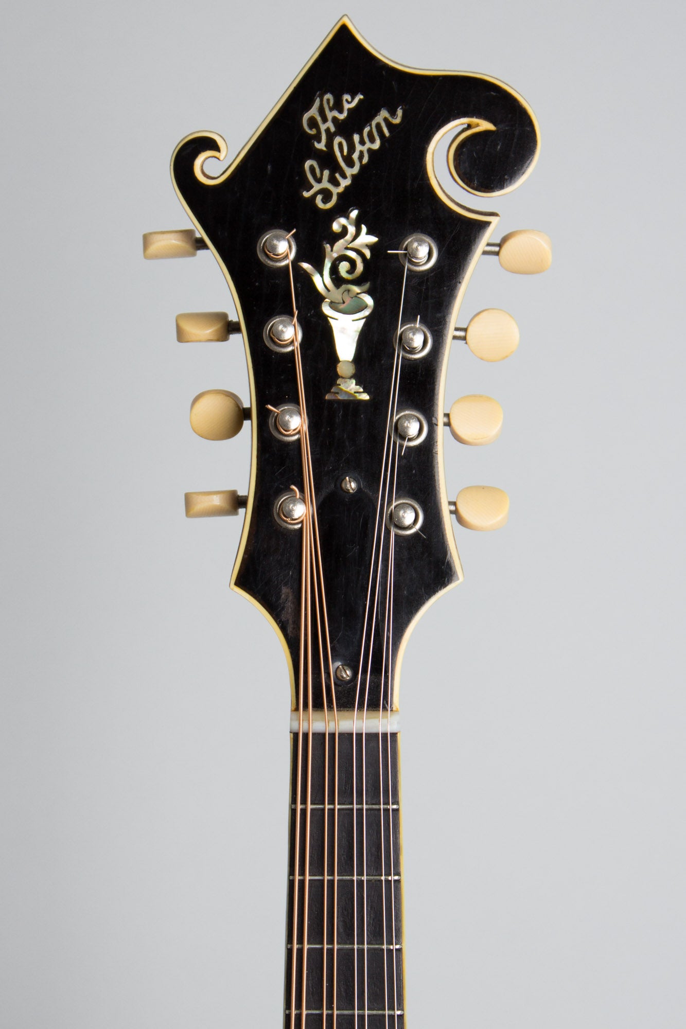 Gibson F-4 Carved Top Mandolin (1927)