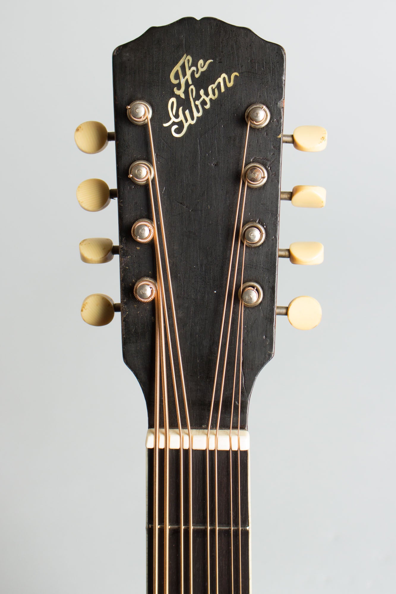 Gibson K-1 Carved Top Mandocello (1912)