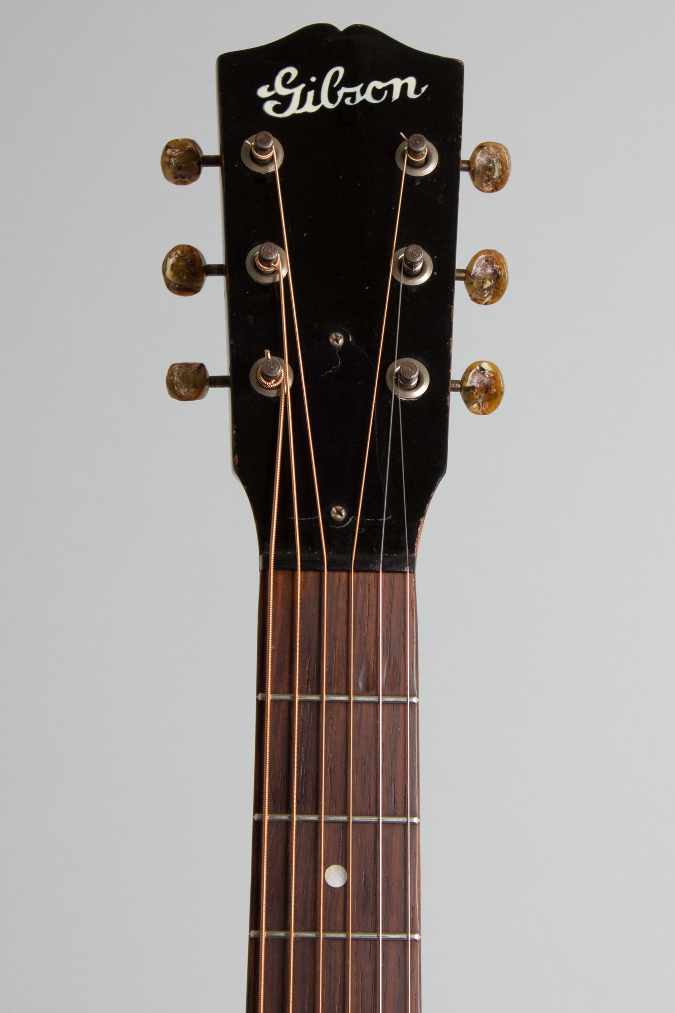 Gibson J-35 Flat Top Acoustic Guitar (1941-2)