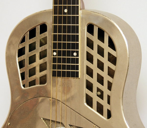 National Style 1 Tricone Roundneck Resophonic Guitar (1932)
