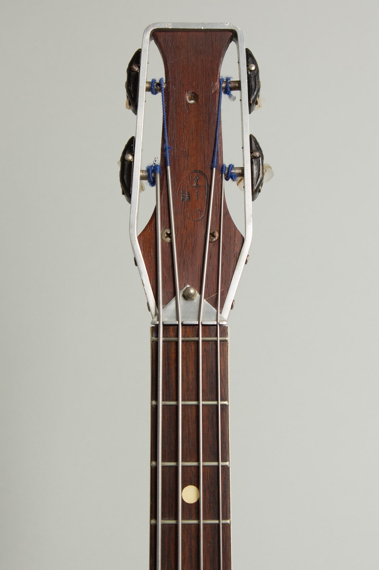 Wandre Roby Basso 63 Semi-Hollow Body Electric Bass Guitar (1963)