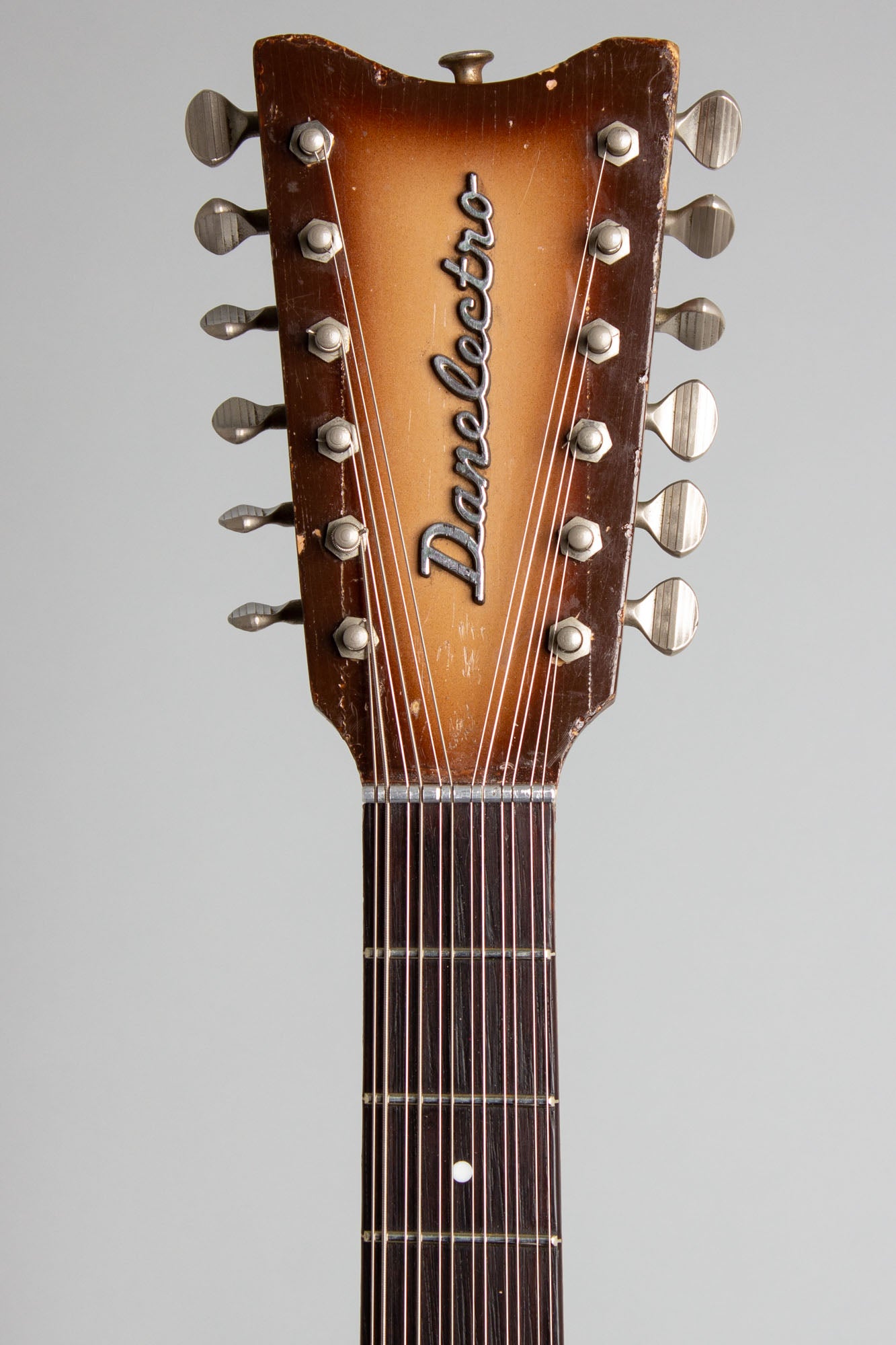 Danelectro Bellzouki Model 7010 12 String Semi-Hollow Body Electric Guitar (1965)