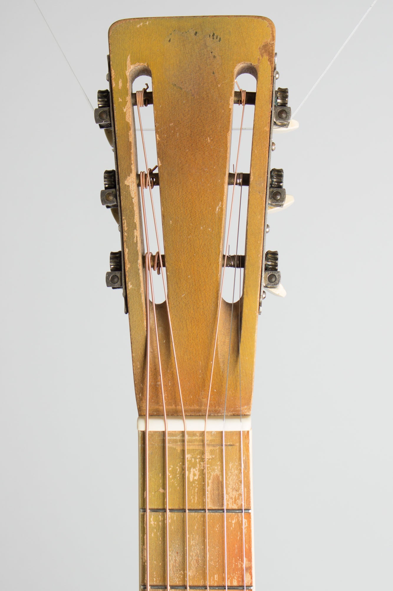 National Triolian Resophonic Guitar (1930)