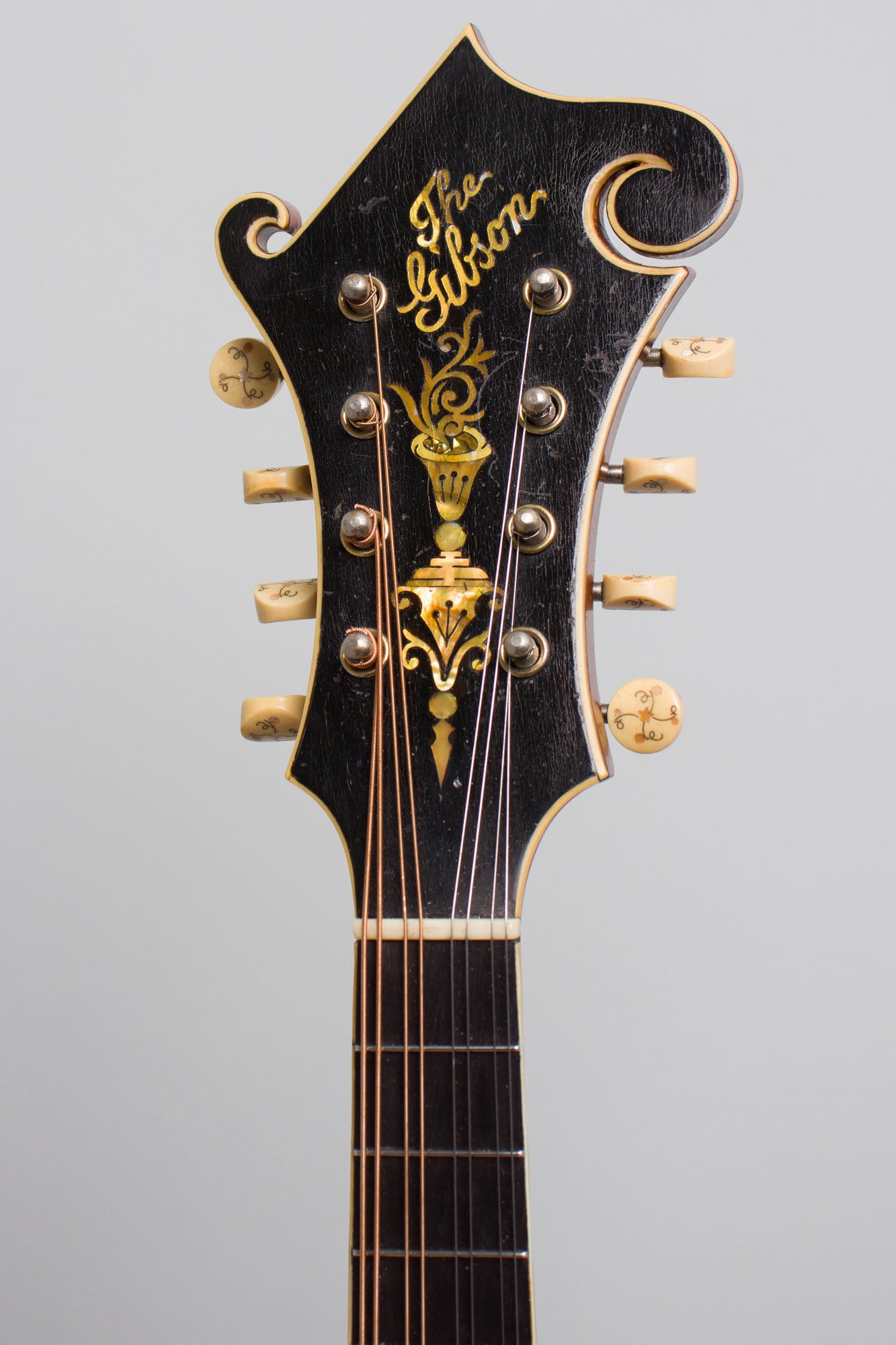 Gibson F-4 Carved Top Mandolin (1911)