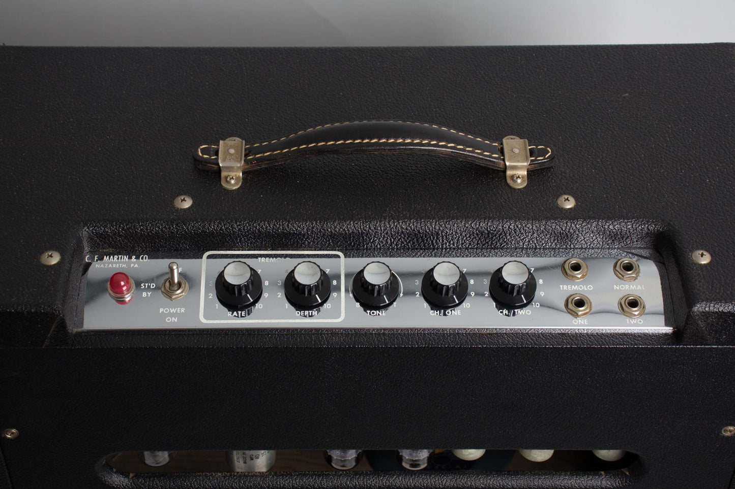 DeArmond Martin Model 112T Tube Amplifier (1960)