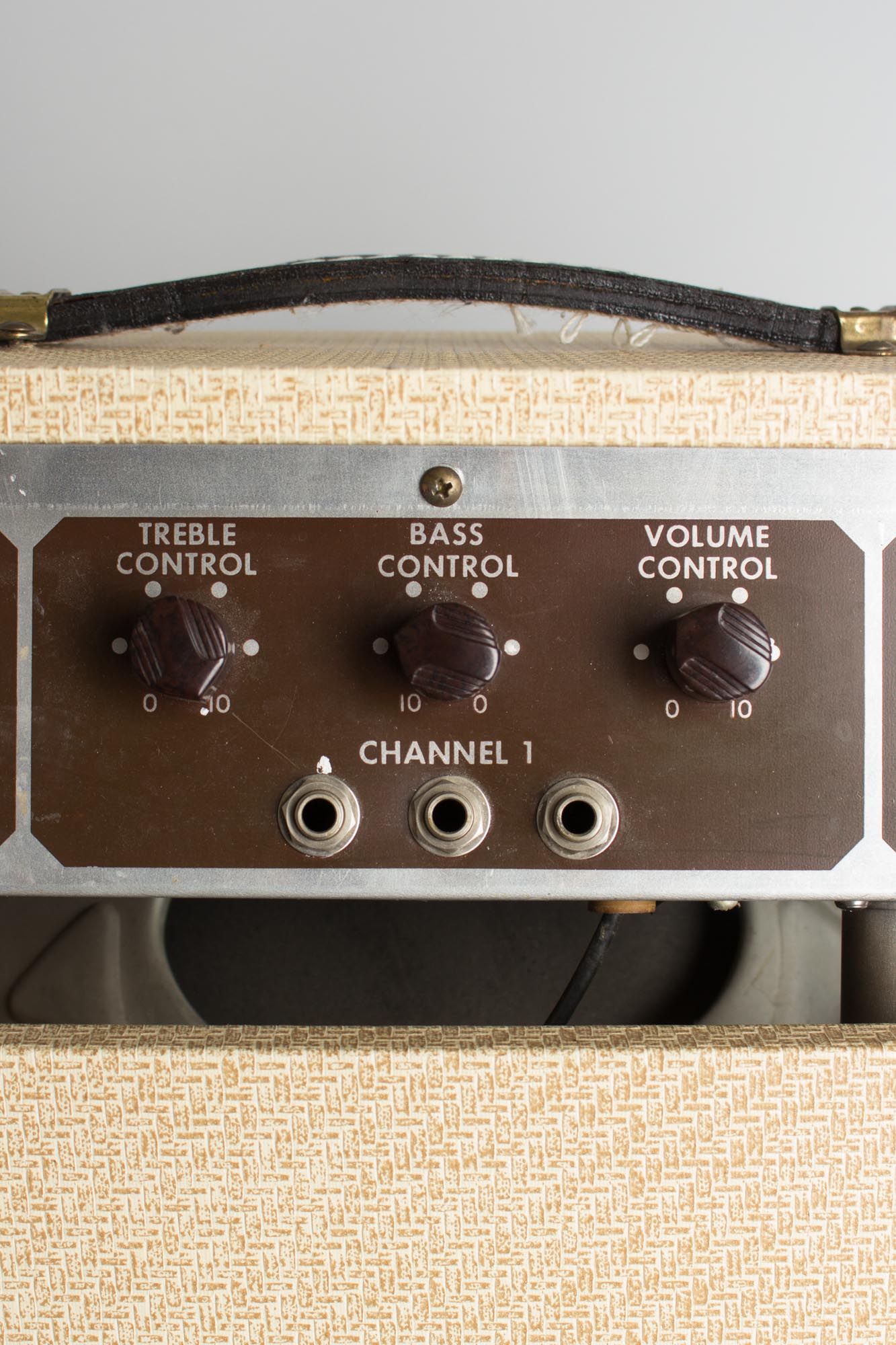 Danelectro Challenger Series D Model 89 Tube Amplifier (1956)