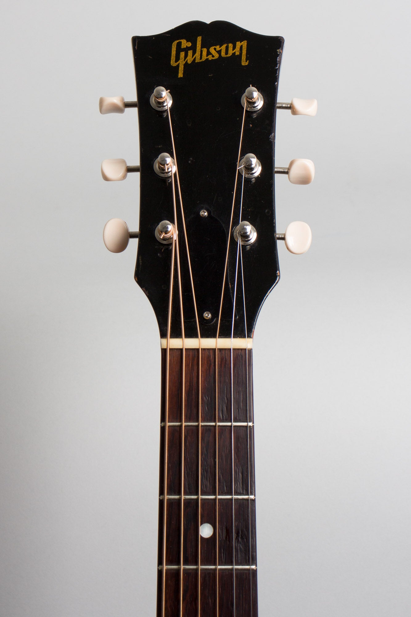 Gibson LG-2 Flat Top Acoustic Guitar (1952)