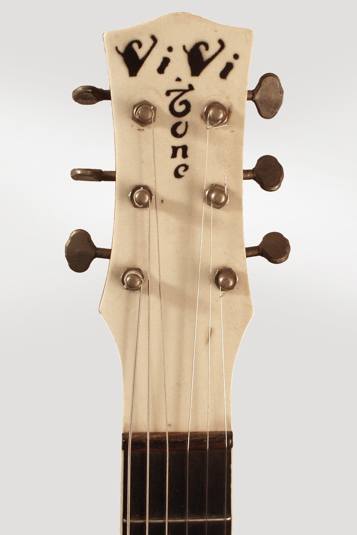 Vivi-Tone Acoustic-Electric Guitar (1933)