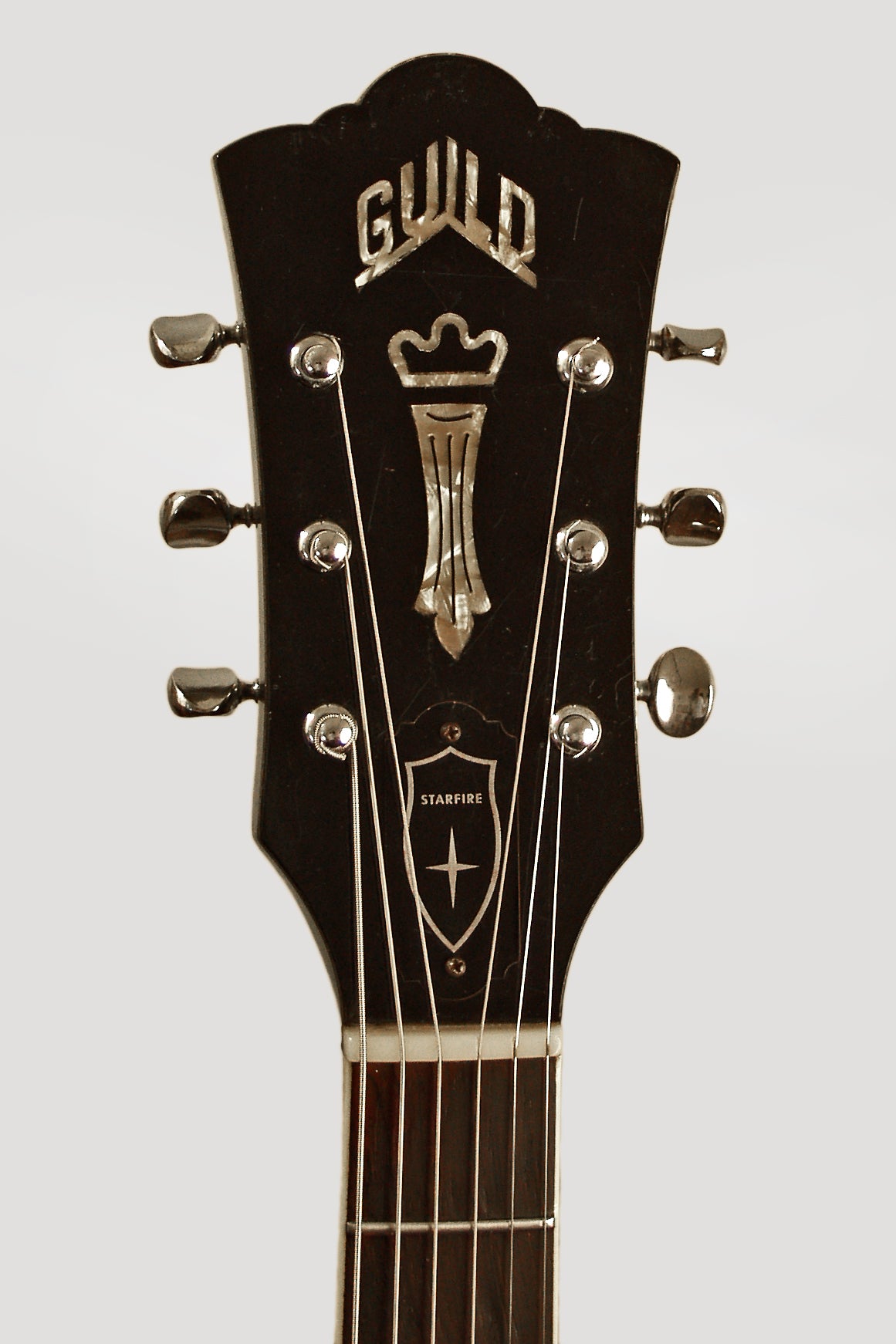 Guild Starfire IV Ebony Semi-Hollow Body Electric Guitar (1966)