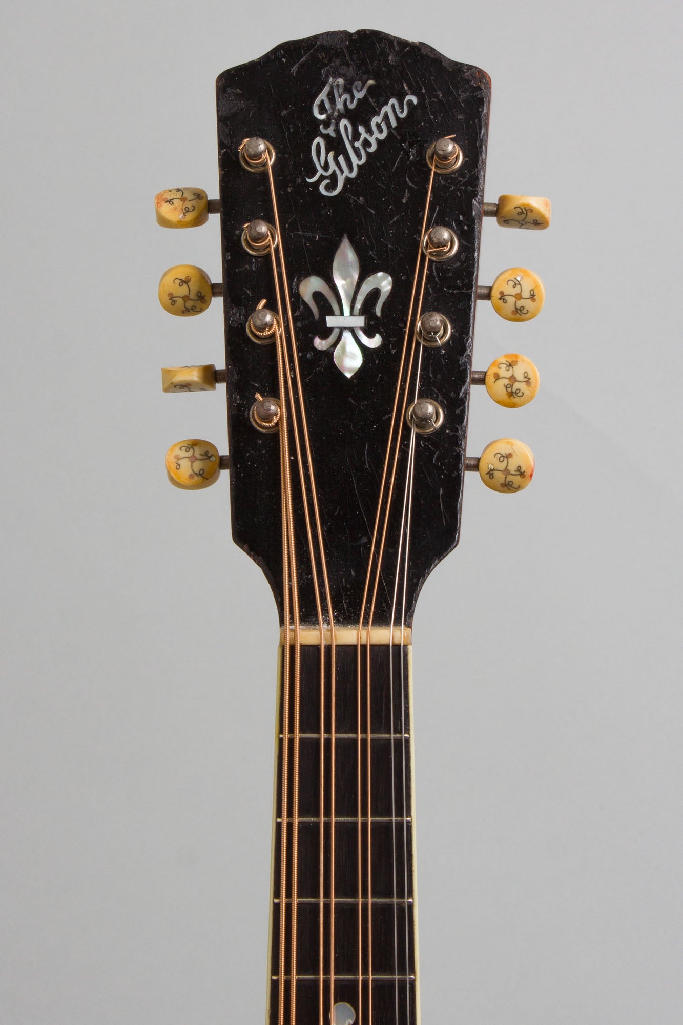Gibson H-2 Carved Top Mandola (1913)