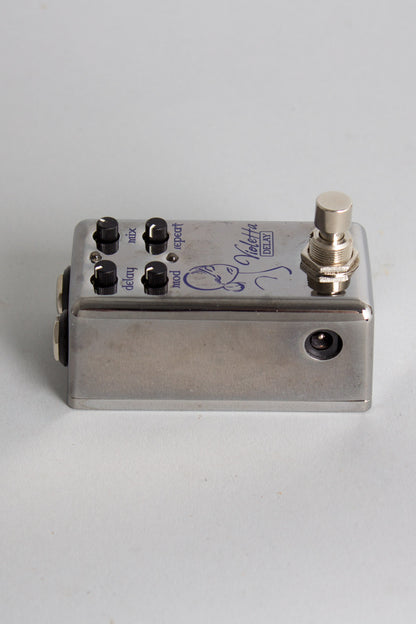 Red Witch Violetta Delay Effect