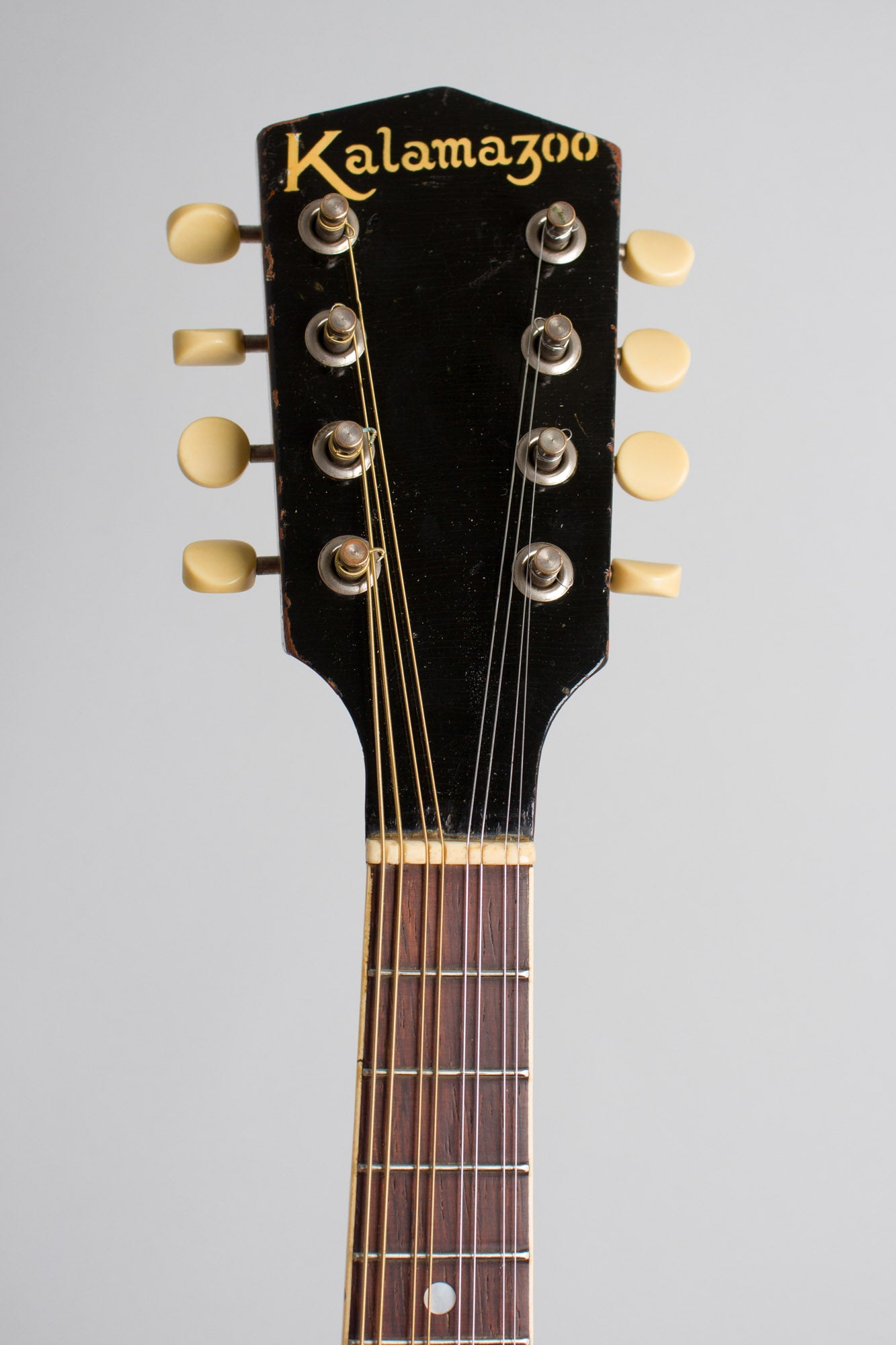 Kalamazoo KM-22 Arch Top Mandolin (1939)