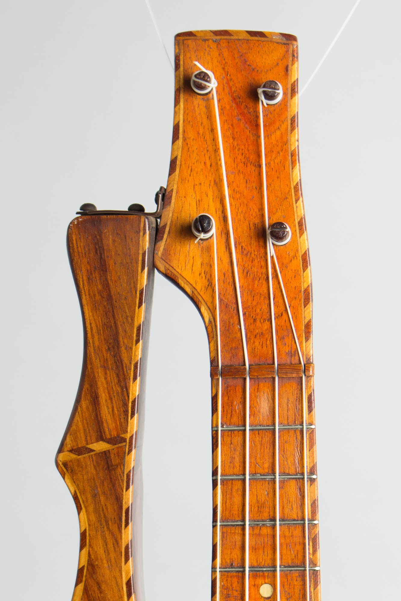 Knutsen Harp Soprano Ukulele (1919)