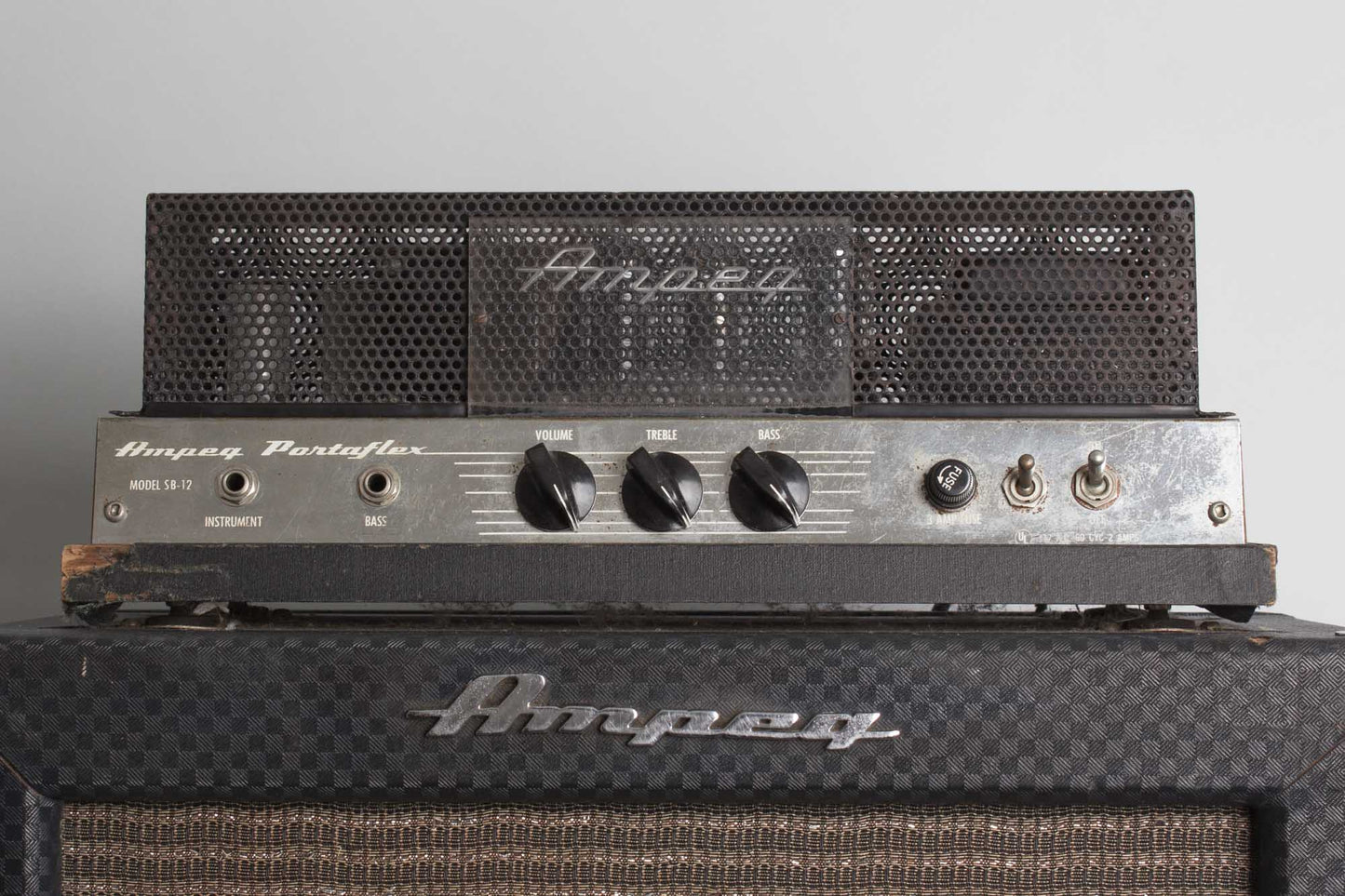 Ampeg SB-12 Tube Bass Amplifier (1966)