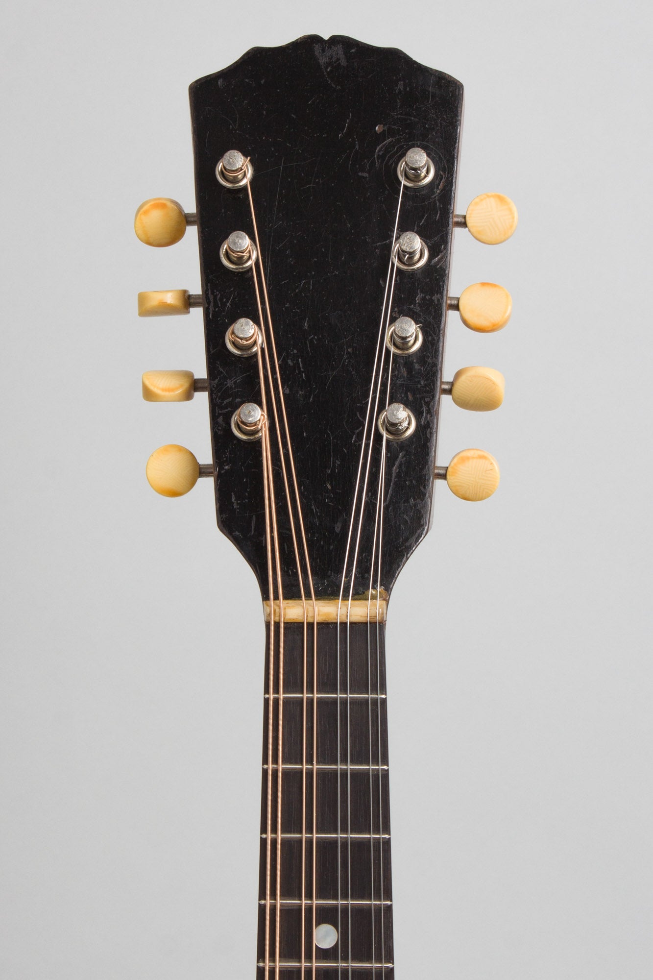 Gibson Style A Carved Top Mandolin (1920)