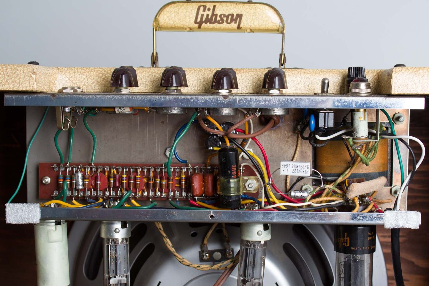 Gibson GA-8T Discoverer Tremolo Tube Amplifier (1961)