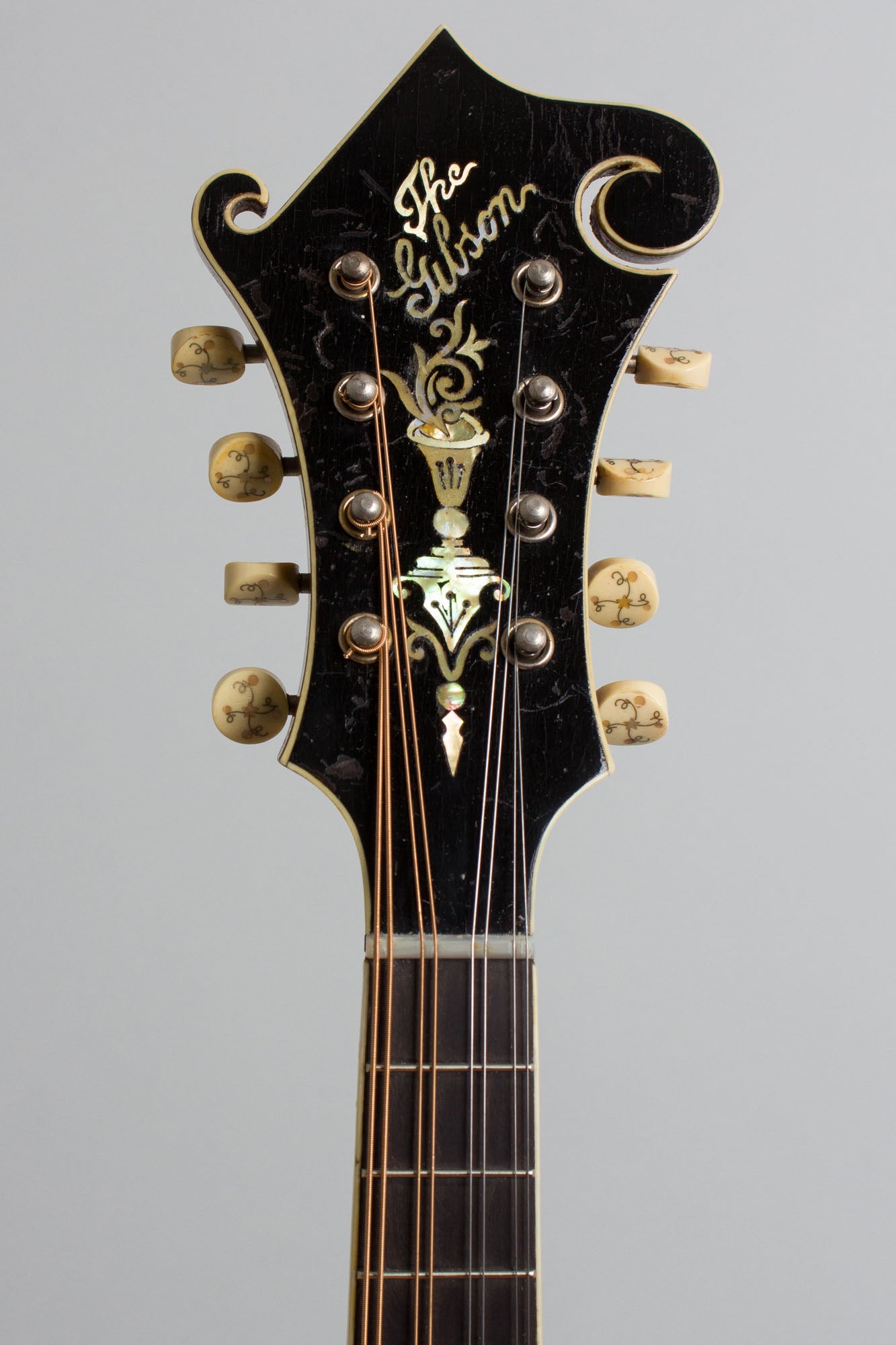 Gibson F-4 Carved Top Mandolin (1913)