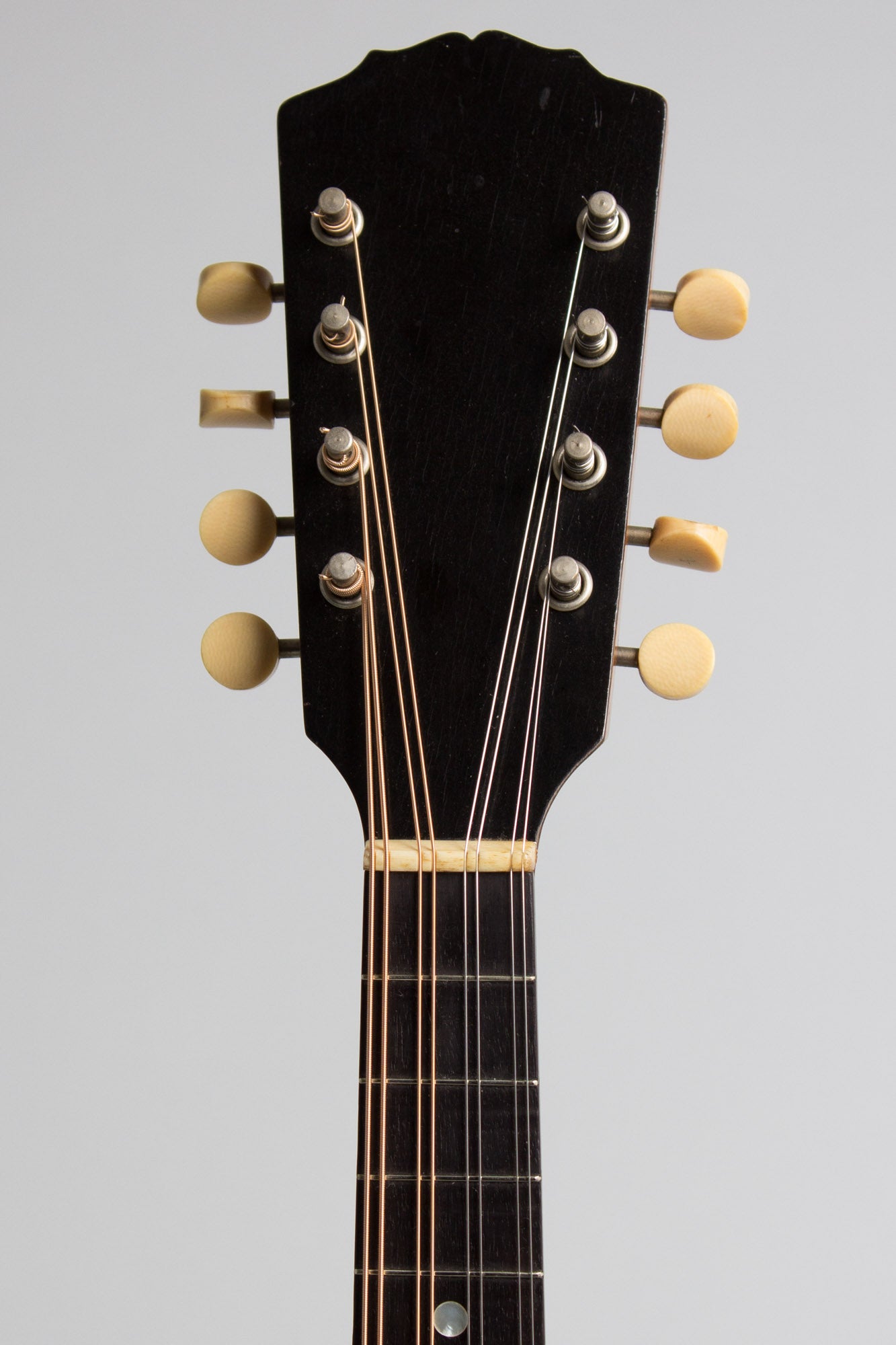 Gibson Style A Carved Top Mandolin (1918)