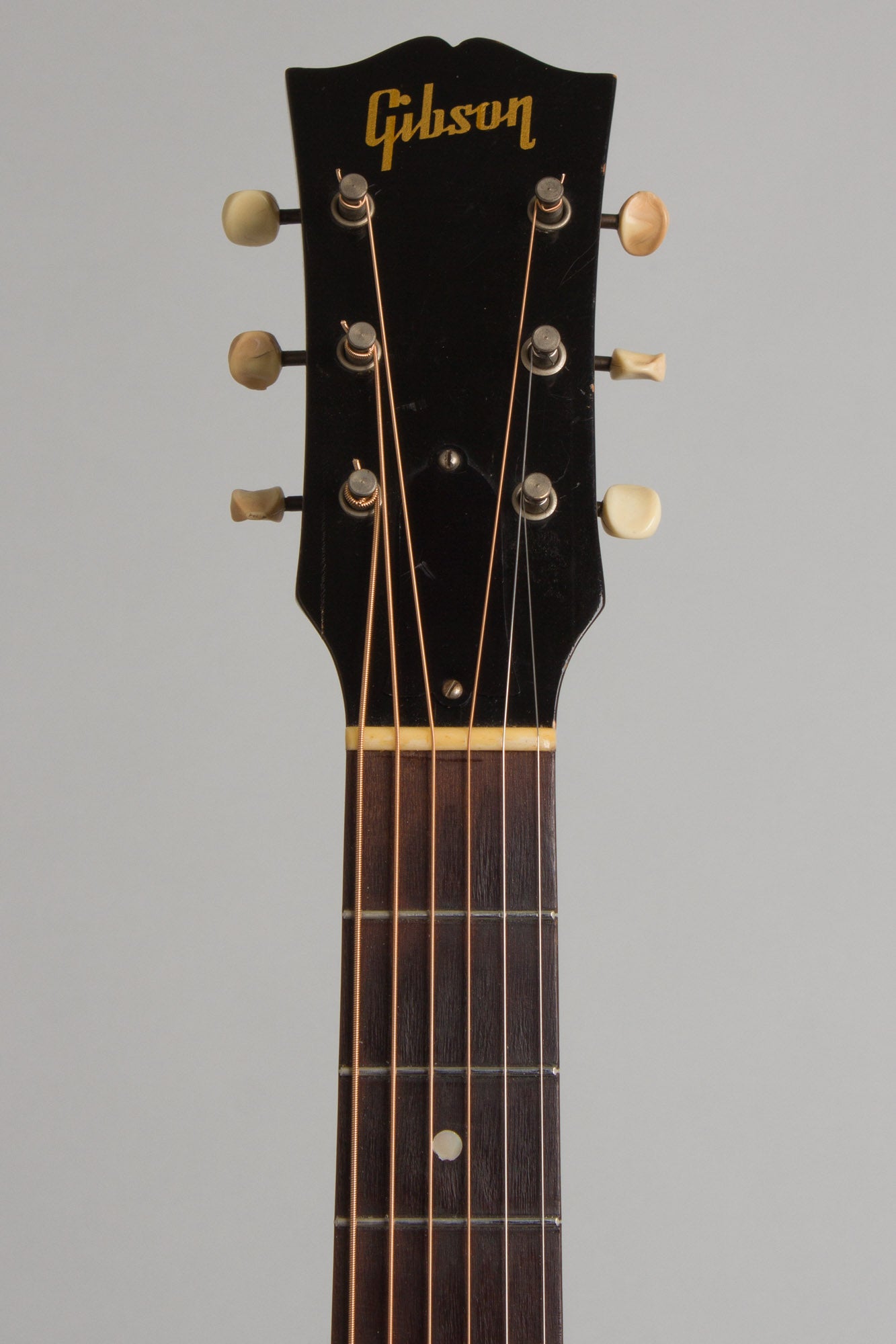 Gibson J-45 Flat Top Acoustic Guitar (1948-9)