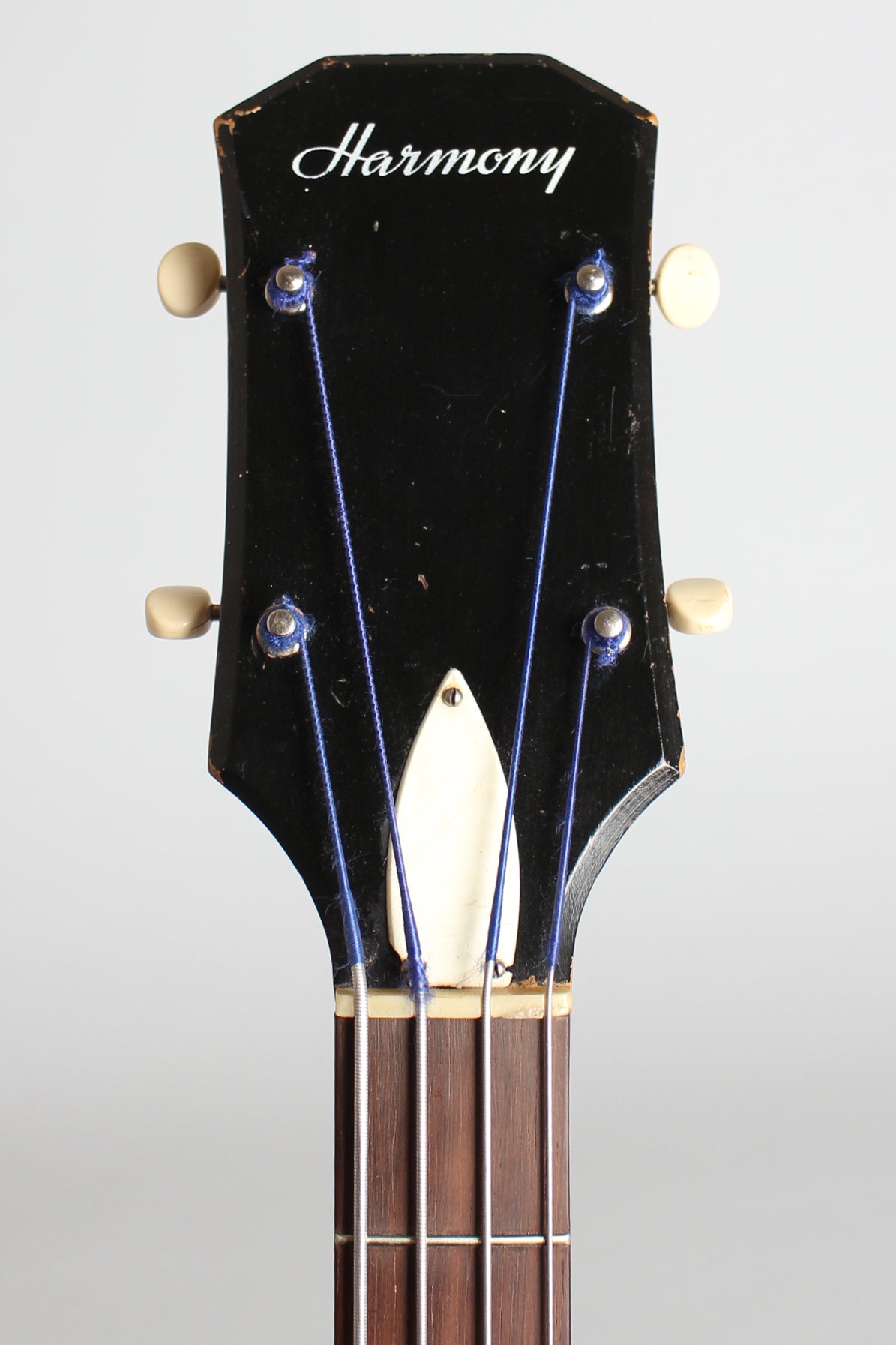 Harmony H-22 Electric Bass Guitar (1962)