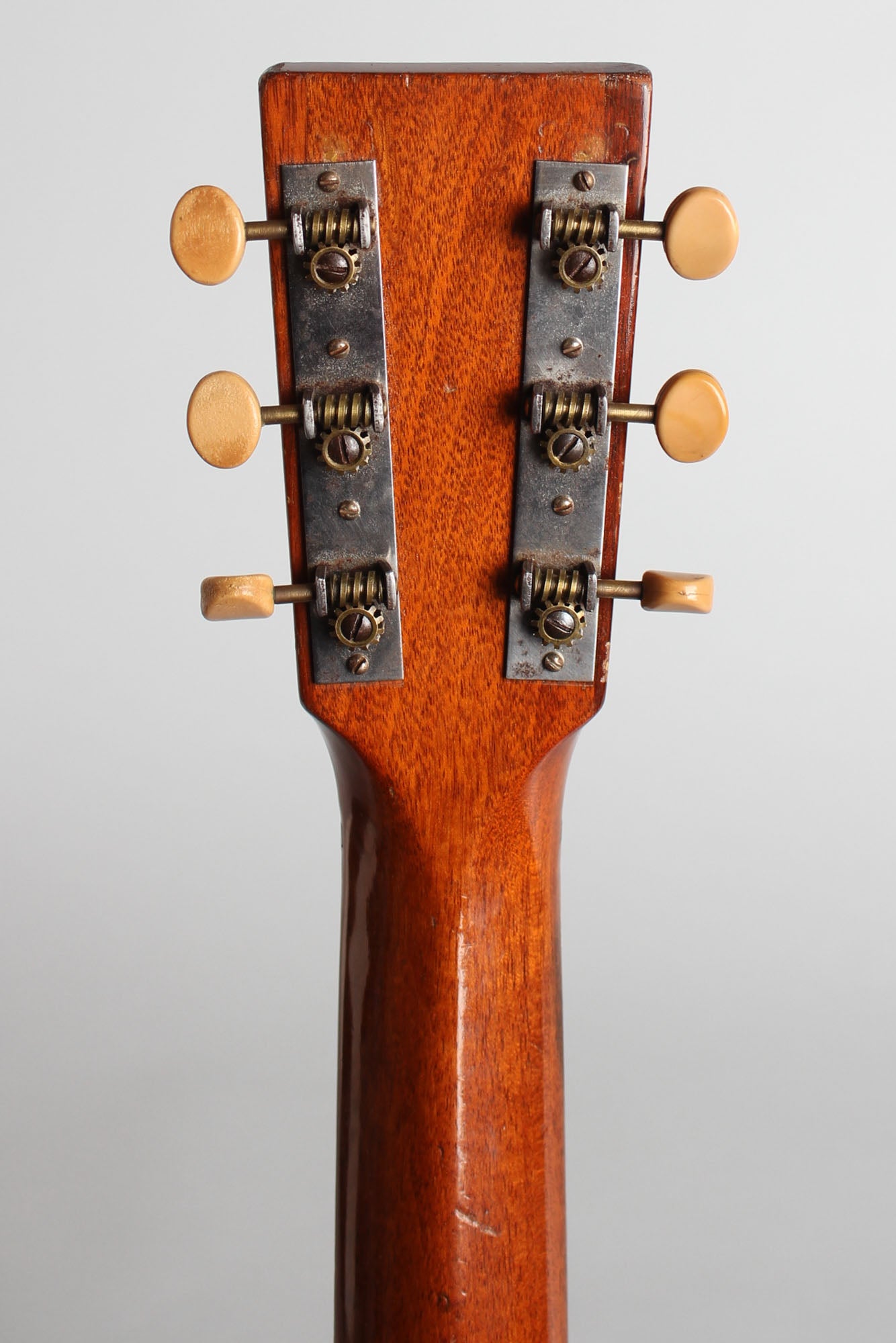Gibson Recording King Model 681 Flat Top Acoustic Guitar (1934)