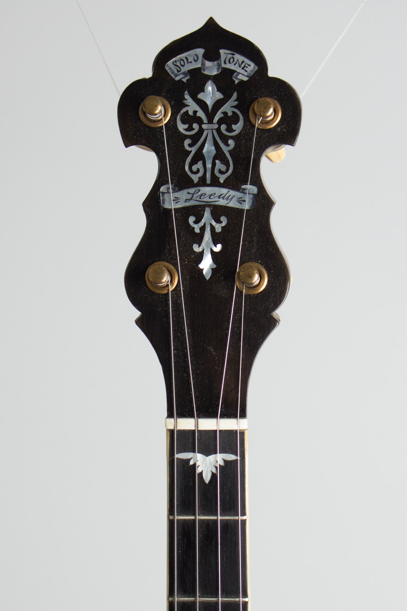 Leedy SoloTone B Tenor Banjo (1926)