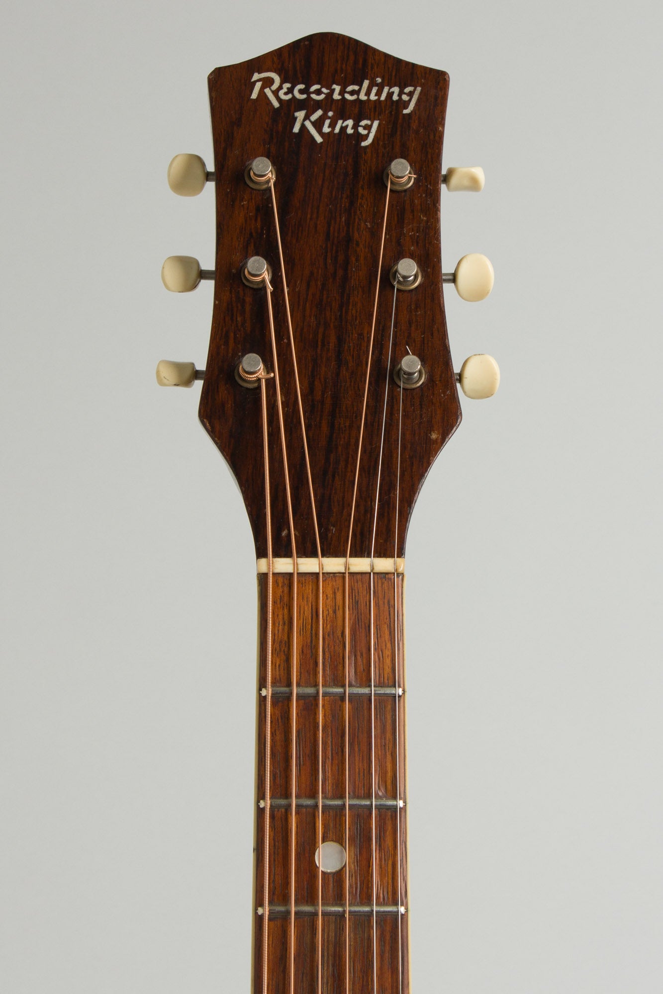 Regal Recording King Jumbo A-1172 Flat Top Acoustic Guitar (1941)
