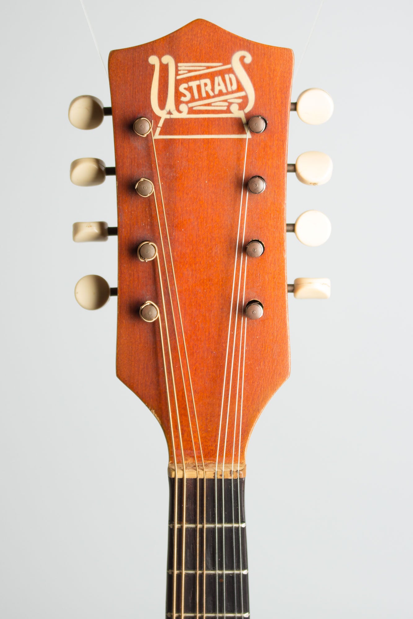Stradolin Arch Top Mandolin (1950)