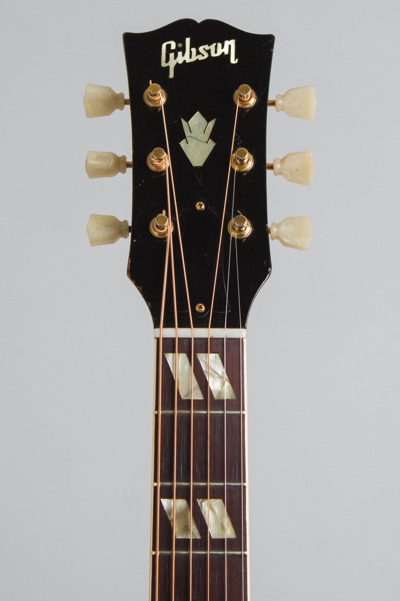 Gibson J-185 Flat Top Acoustic Guitar (1953)