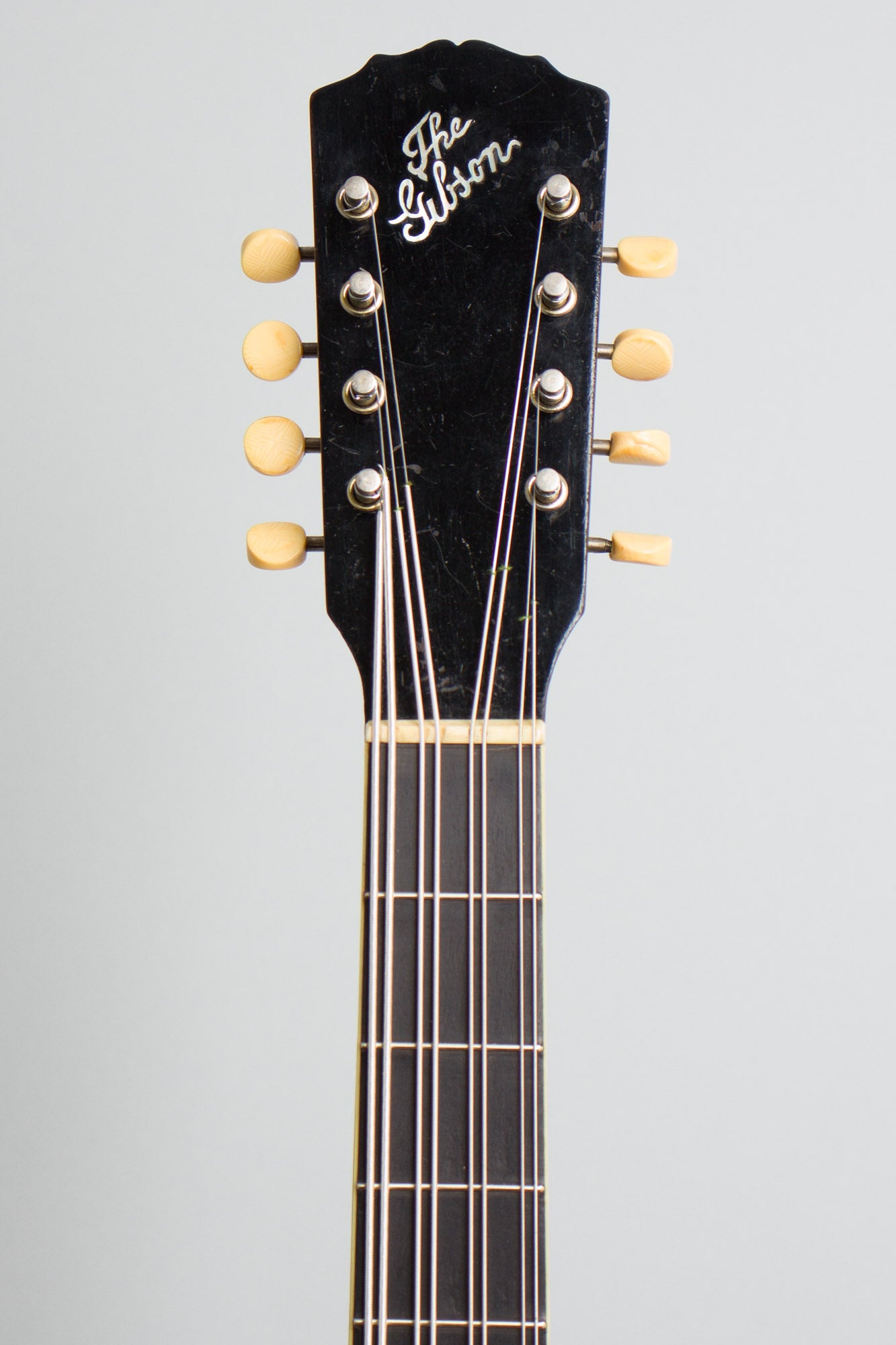 Gibson K-1 Carved Top Mandocello (1918)