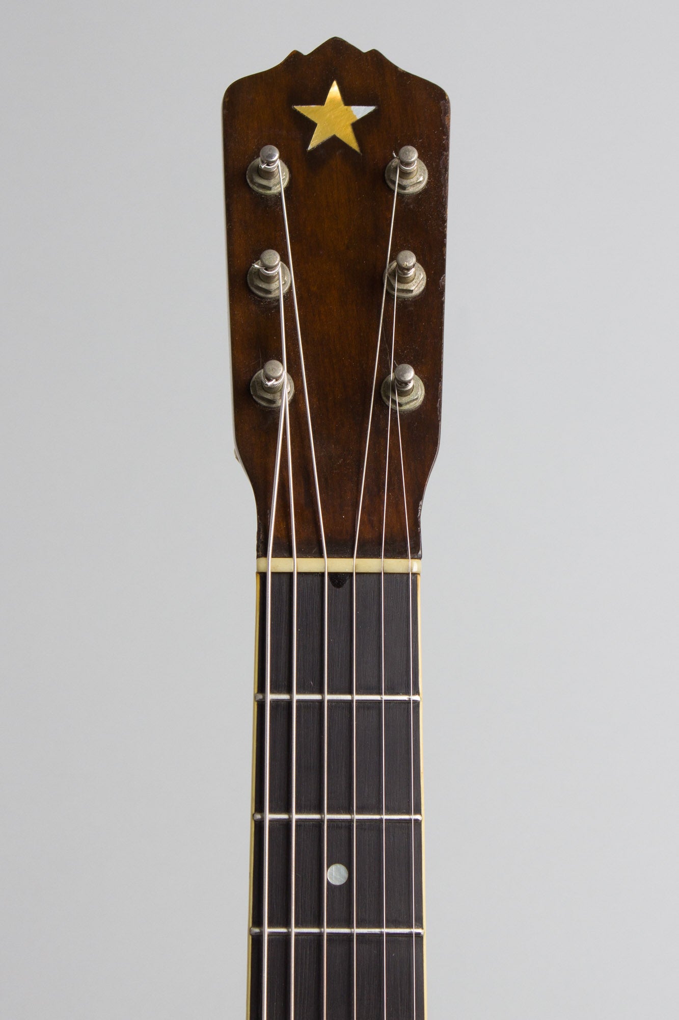Vega Vegaphone Soloist Guitar Banjo (1928)