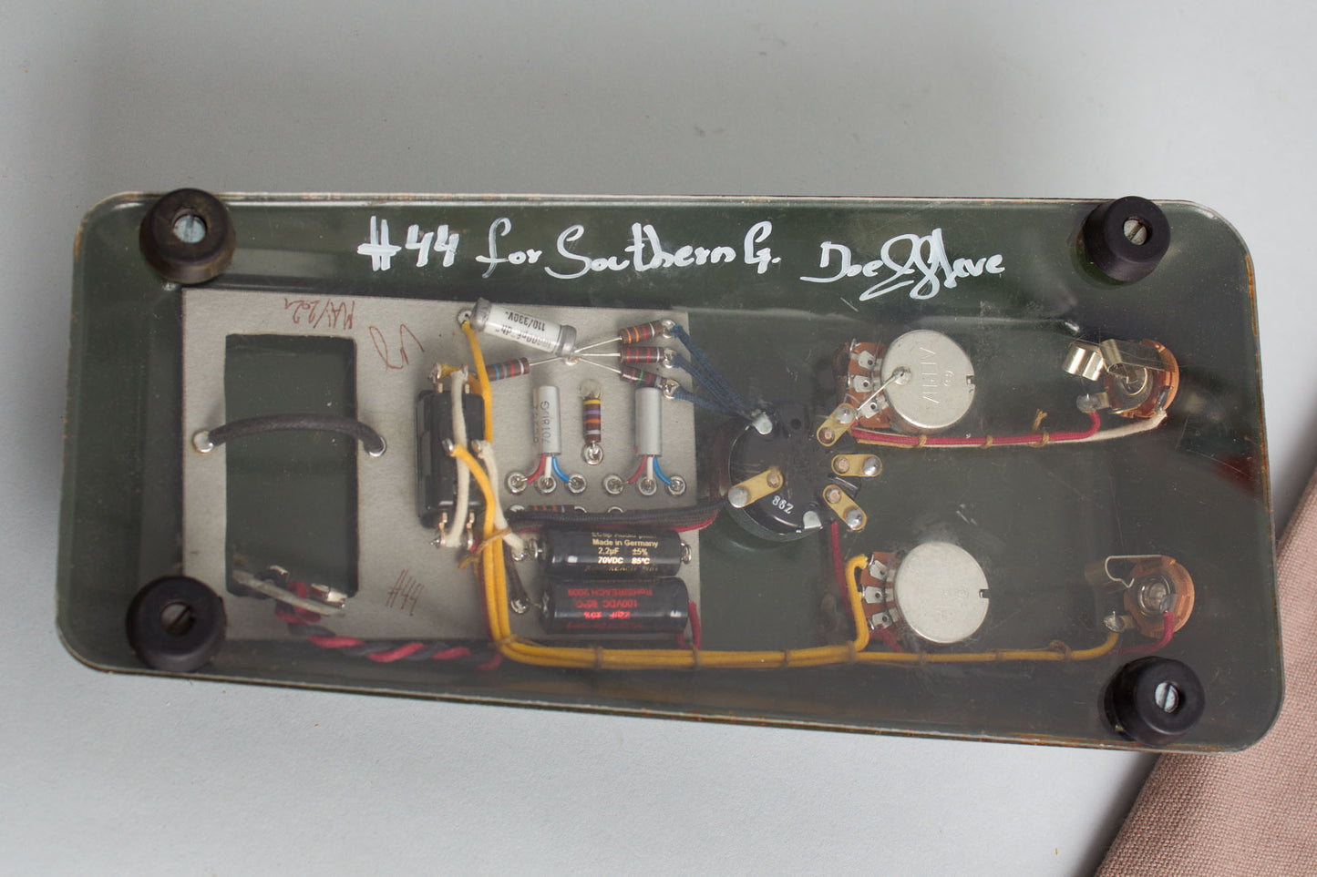 Isle of Tone Haze 69 Fuzz Fuzz Effect (2021)