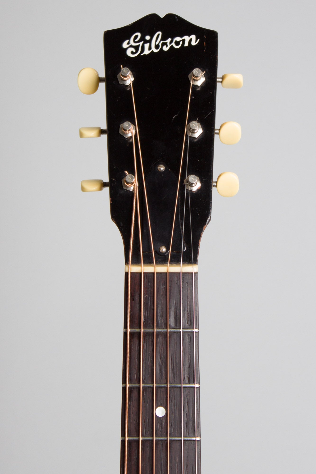 Gibson J-35 Flat Top Acoustic Guitar (1937)