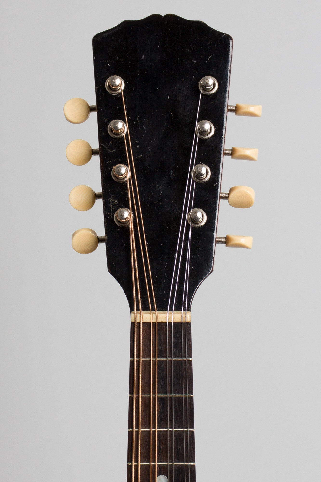 Gibson Style A Carved Top Mandolin (1922)