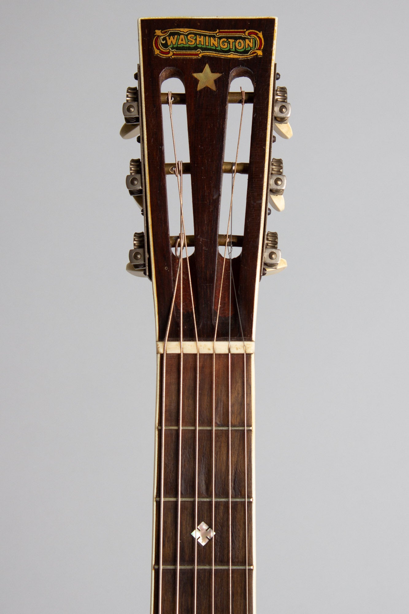 Washington Model B-330 Flat Top Acoustic Guitar (1925)