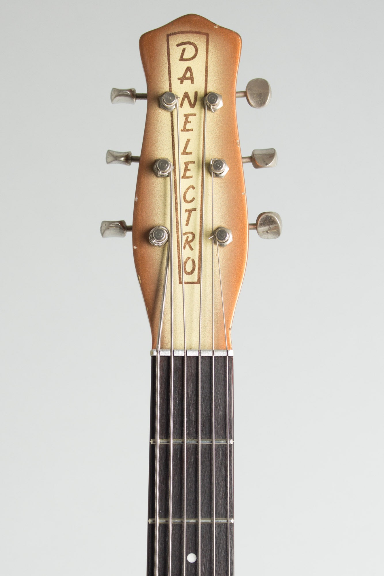 Danelectro Longhorn Model 4623 Electric 6-String Bass Guitar (1958)