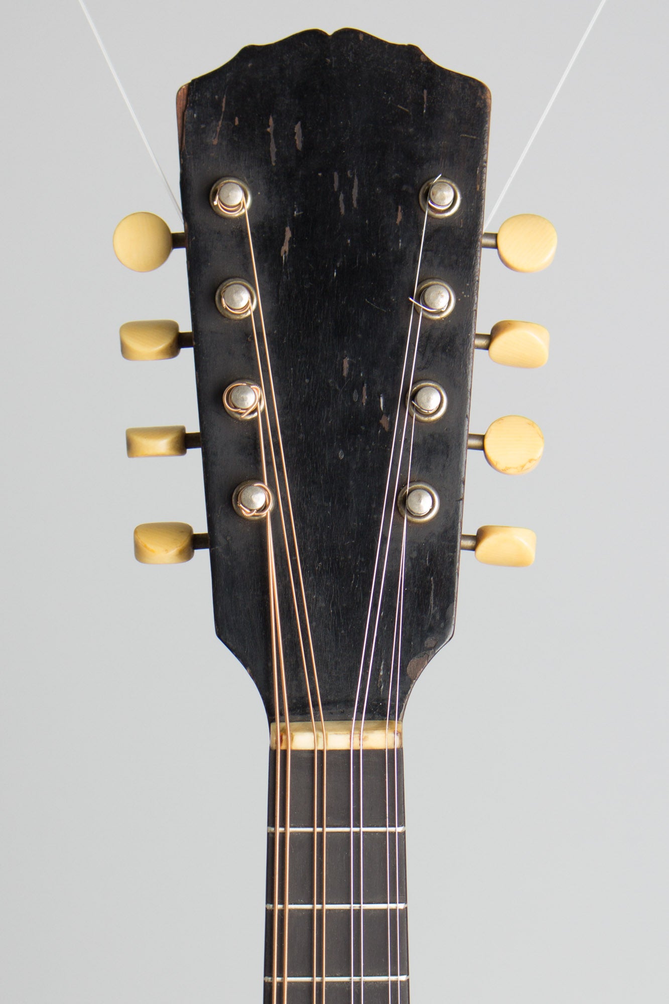 Gibson Style A Carved Top Mandolin (1917)