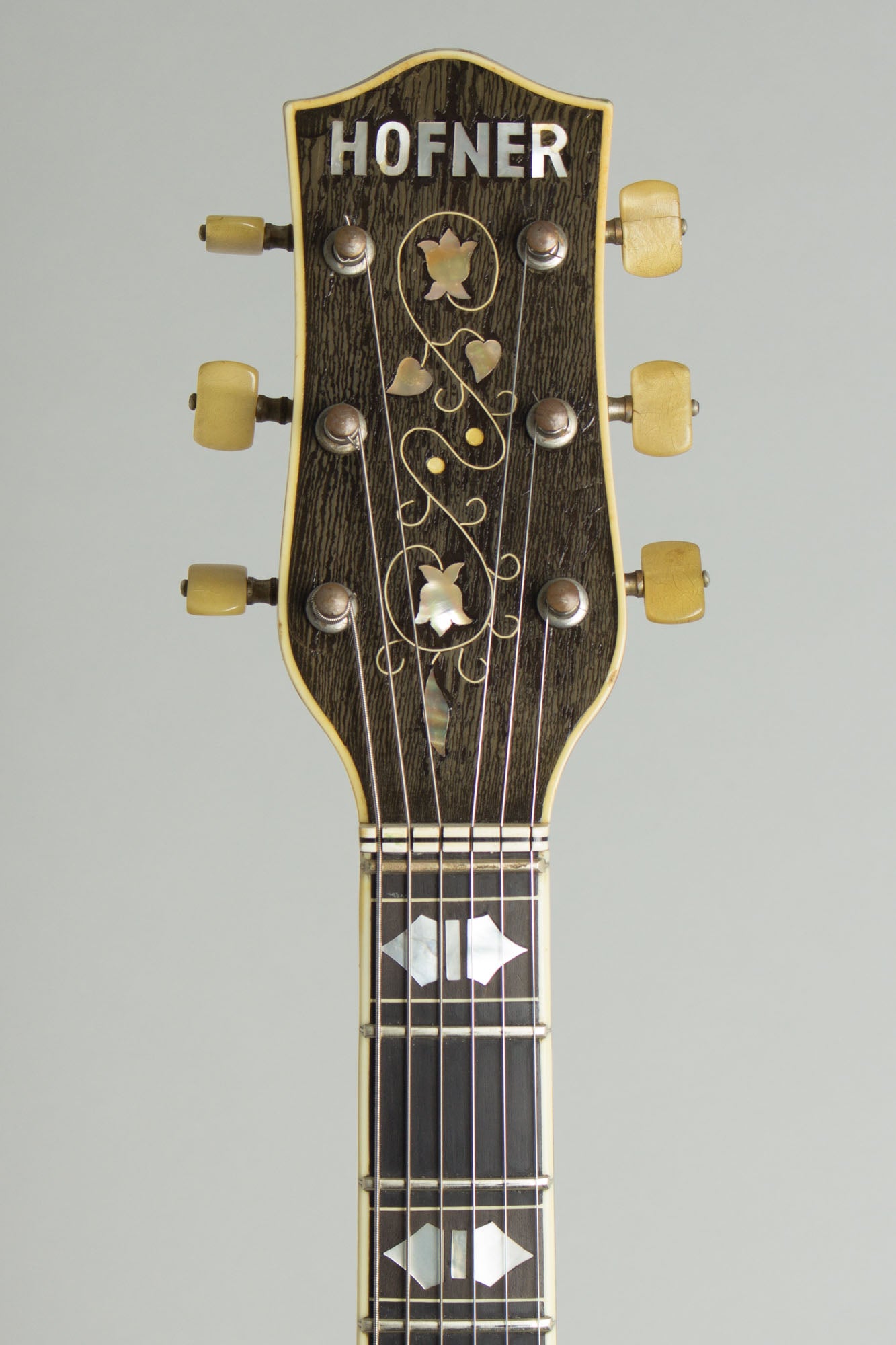 Hofner Club 60 Arch Top Hollow Body Electric Guitar (1959)