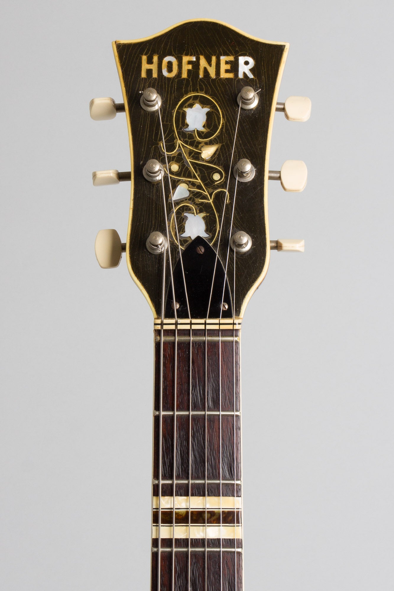 Hofner Model 459TZ Semi-Hollow Body Electric Guitar (1968)