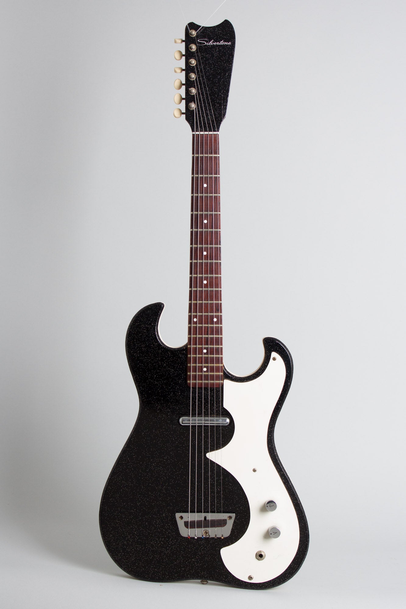 Danelectro Silvertone Model 1448 Amp-In-Case Set Semi-Hollow Electric Guitar (1963)