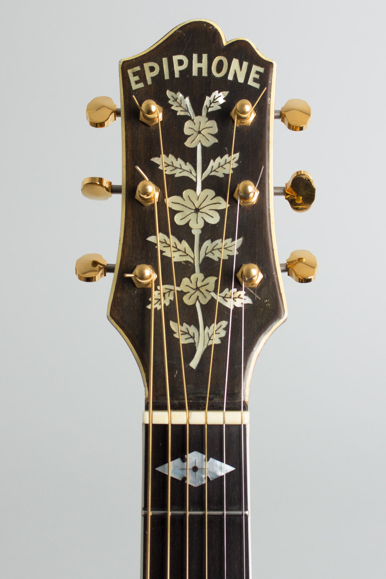 Epiphone DeLuxe Masterbilt Arch Top Acoustic Guitar (1934)