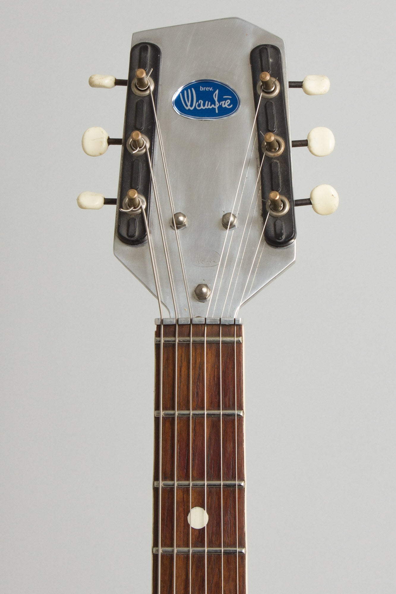 Wandre Rock Oval Solid Body Electric Guitar (1962)