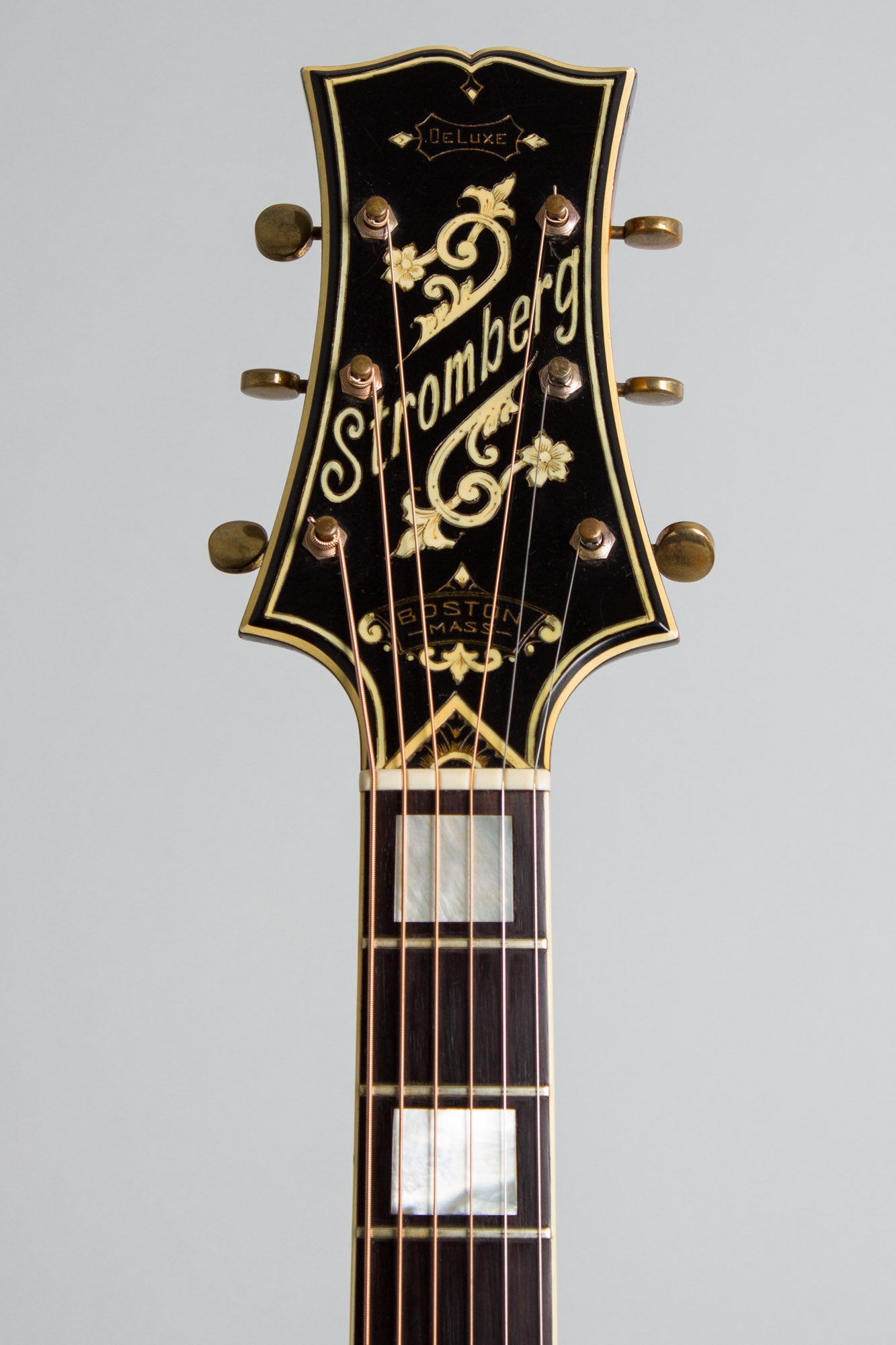 Stromberg Deluxe Arch Top Acoustic Guitar (1941)