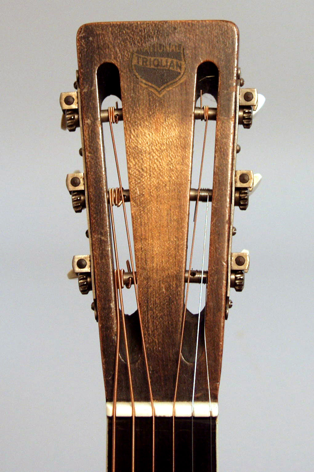 National Triolian Resophonic Guitar (1932)
