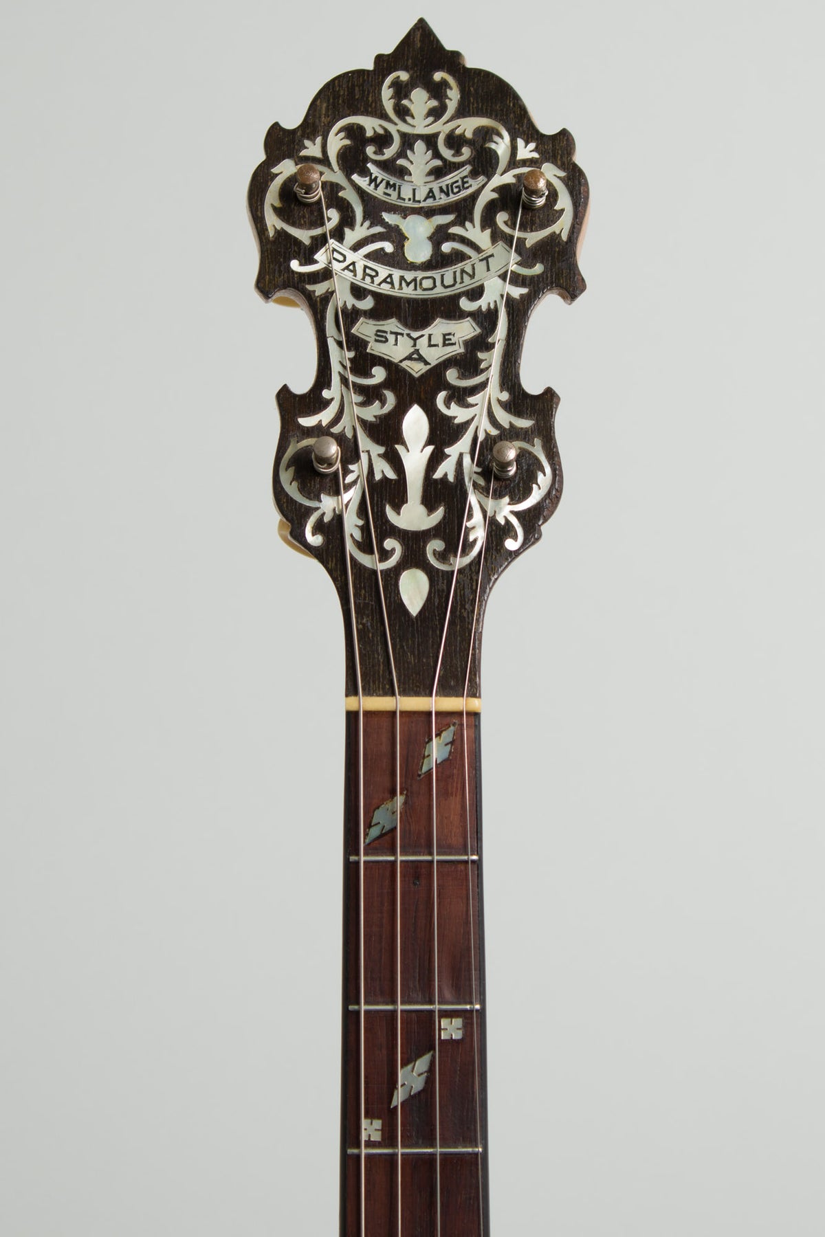 Paramount Style A Tenor Banjo (1924)