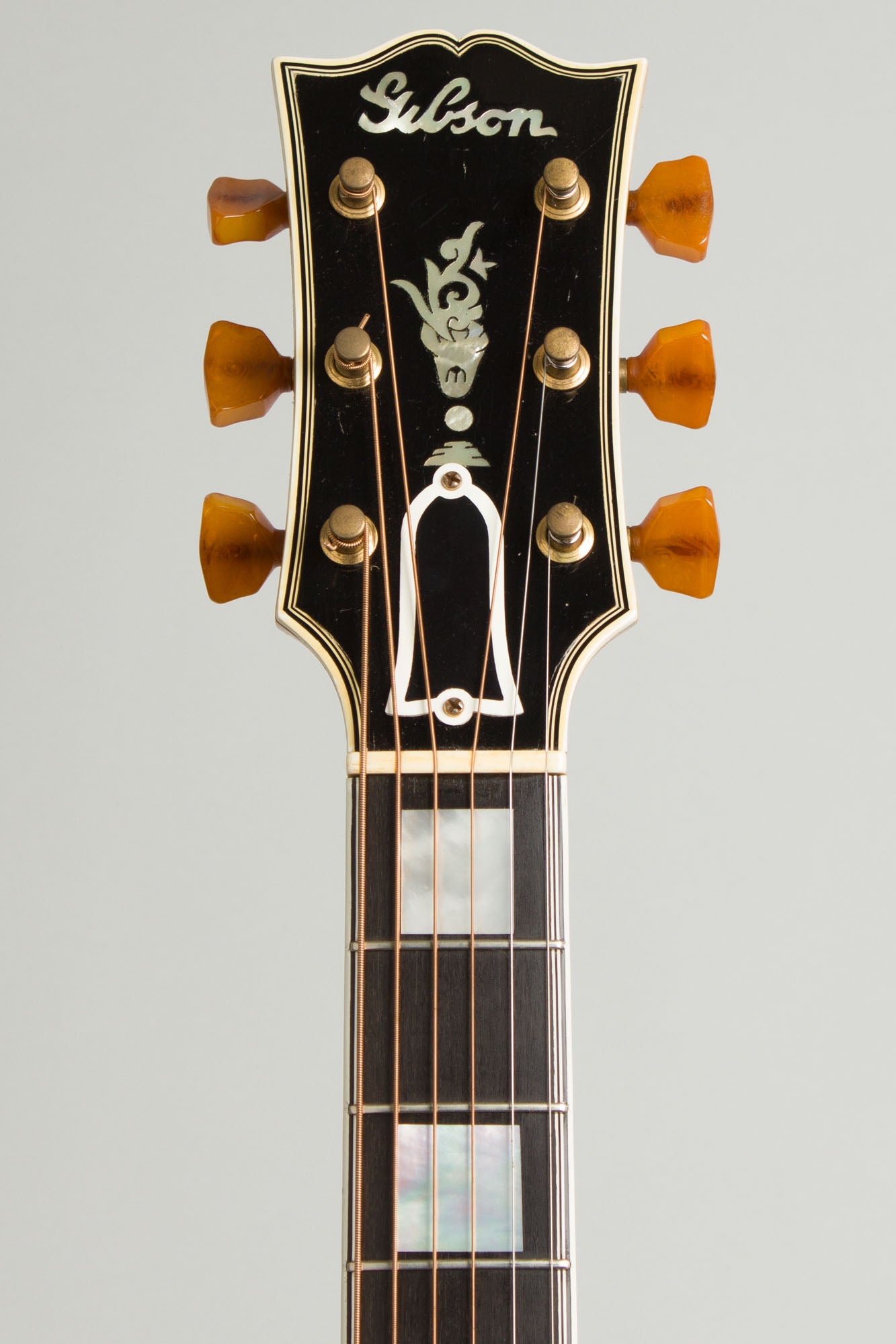 Gibson L-5N Arch Top Acoustic Guitar (1941)