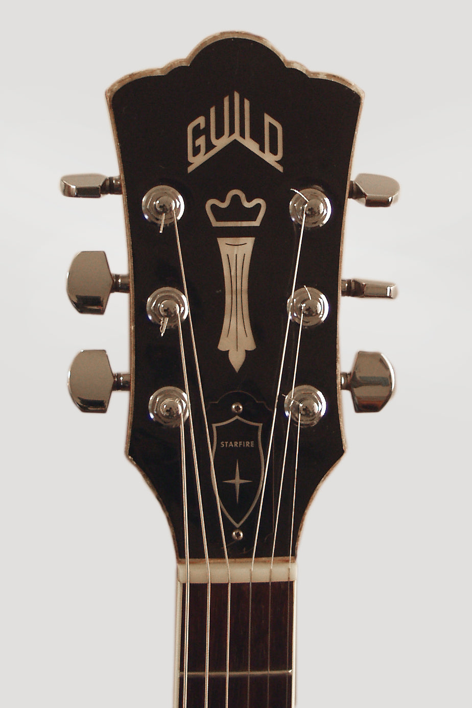 Guild Starfire IV Semi-Hollow Body Electric Guitar (1968)